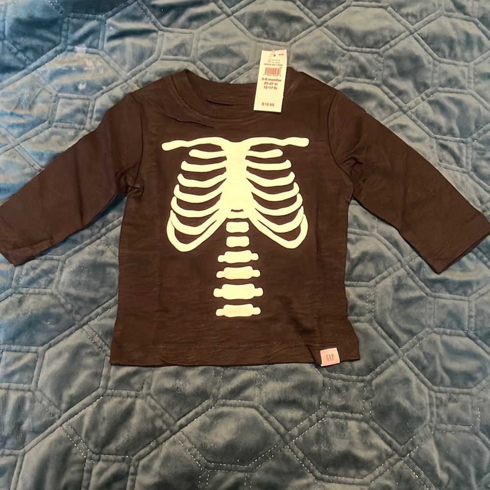 Gap 3-6 months l/s Halloween skeleton rib cage top NWT